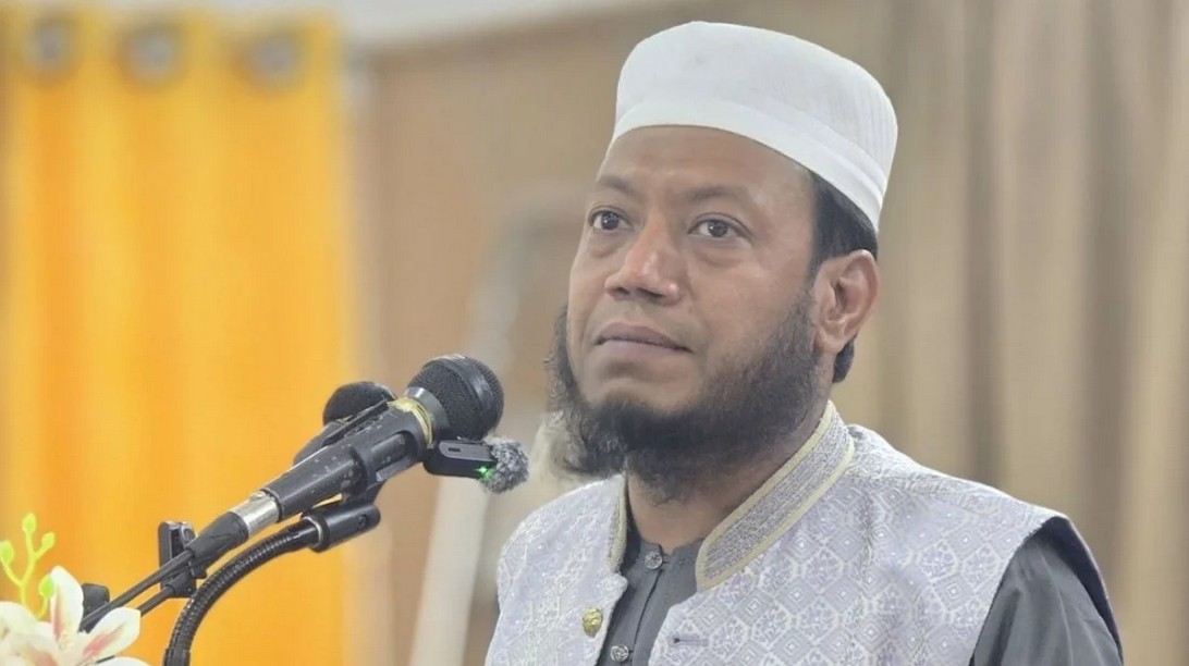 আমির হামজার এমপি’র বিরুদ্ধে গ্রেফতারি পরোয়ানা জারি